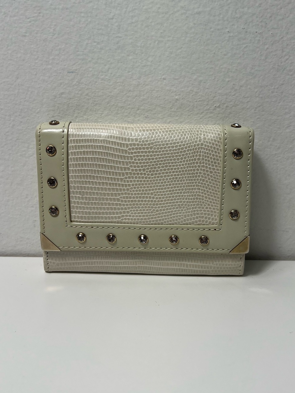 Swarovski Crystal Embellished Lizard Embossed Bifold Leather Wallet - Picture 2 of 10